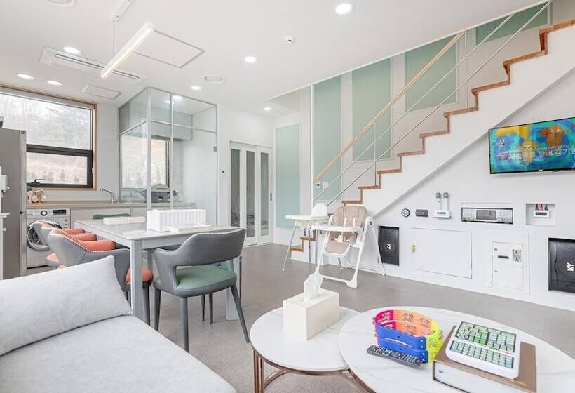 Pensão Gapyeong Belloci Firstige Partypoolvilla