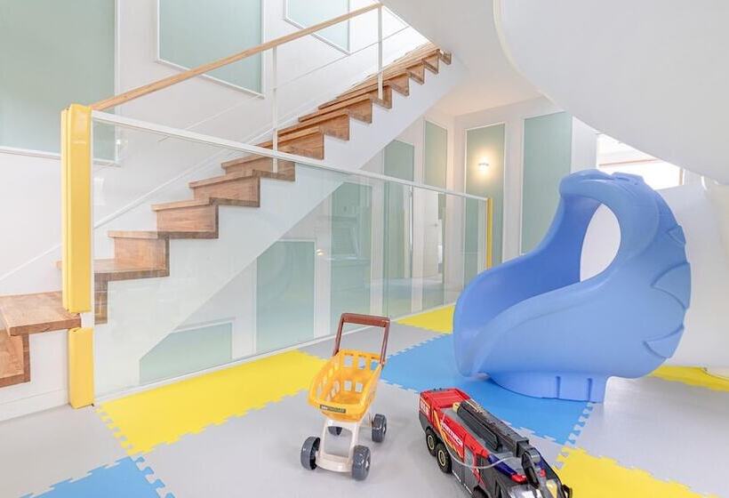 Pension (Hôtel basse catégorie) Gapyeong Belloci Firstige Partypoolvilla