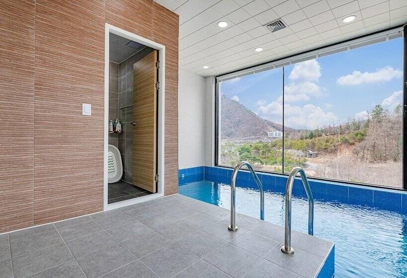 Pension (Hôtel basse catégorie) Gapyeong Belloci Firstige Partypoolvilla