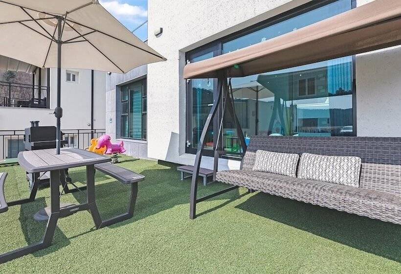 פנסיון Gapyeong Staykidspoolvilla