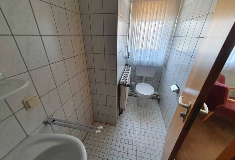 بنسيون Gästehaus Und Fitness Haus Bergquell