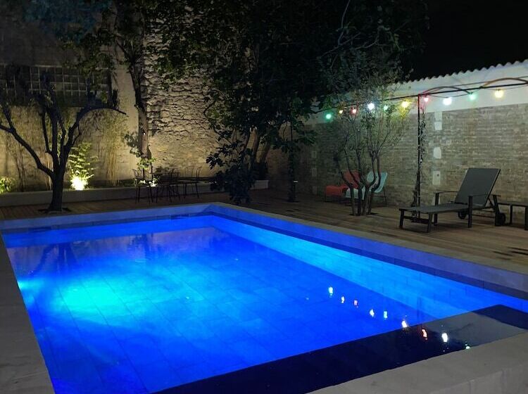 פנסיון La Maison De L Olivier