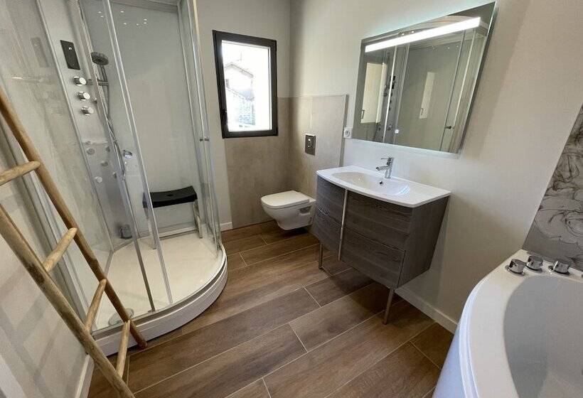 פנסיון La Maison De L Olivier