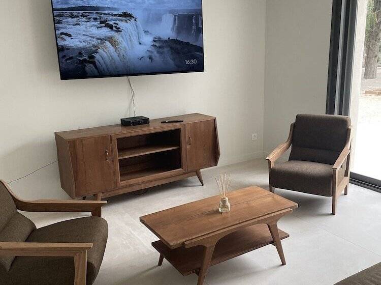 פנסיון La Maison De L Olivier