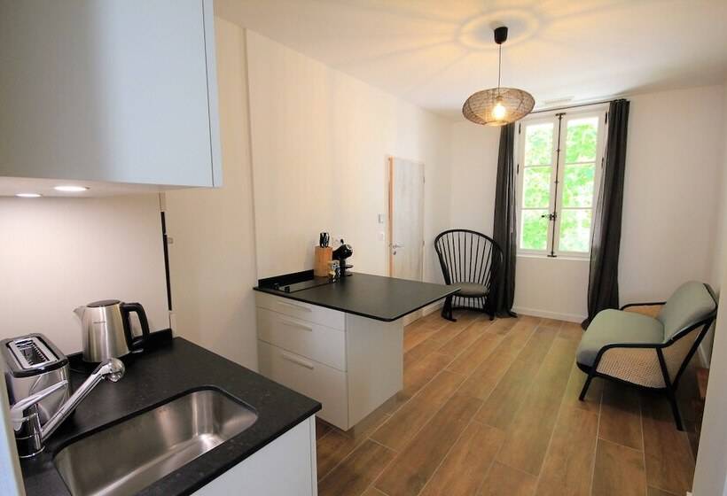 פנסיון La Maison De L Olivier