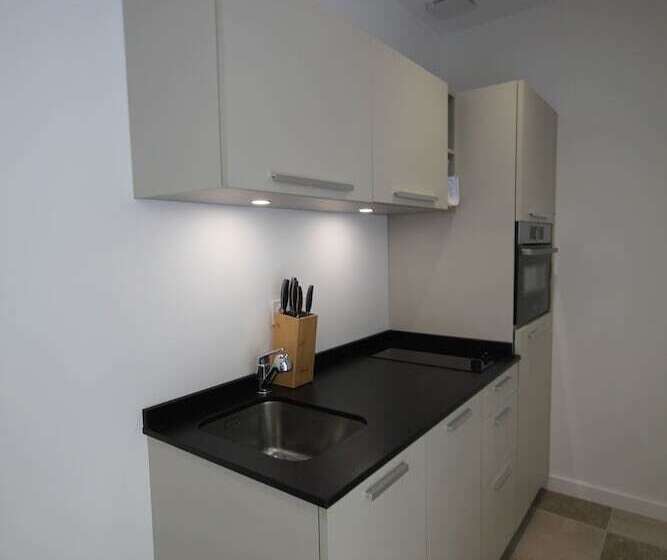 פנסיון La Maison De L Olivier