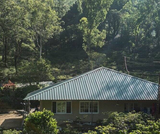 Пансион Mistly Plantation Bungalow