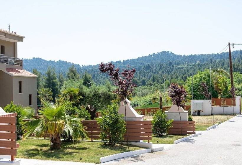 פנסיון Pefkohori Golden Mountain Beach Resort