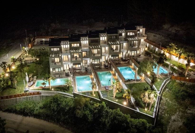 פנסיון Pefkohori Golden Mountain Beach Resort