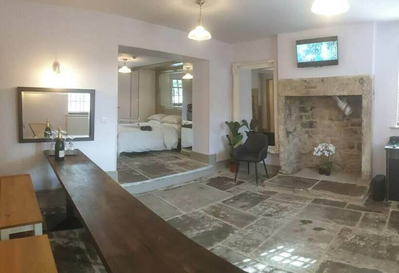 ペンション Pemberton   Turnbridge Guest House