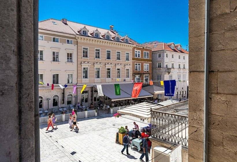 پانسیون Pjaca City Rooms