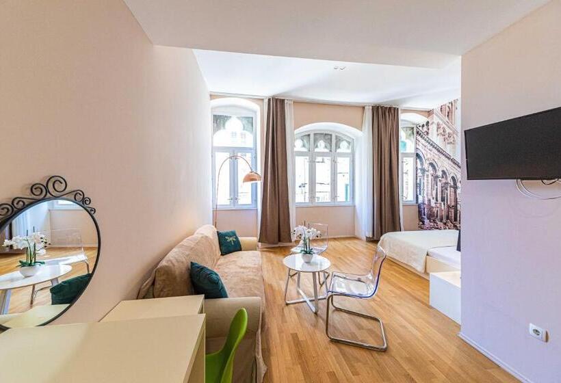 پانسیون Pjaca City Rooms