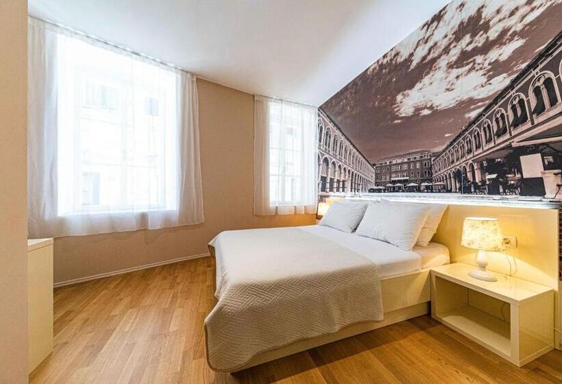 پانسیون Pjaca City Rooms