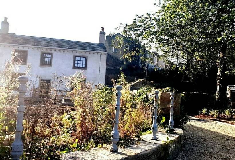 Пансион Turner En Suite Room In Canalside Guesthouse