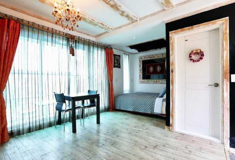 Pocheon Fine Bell Pension