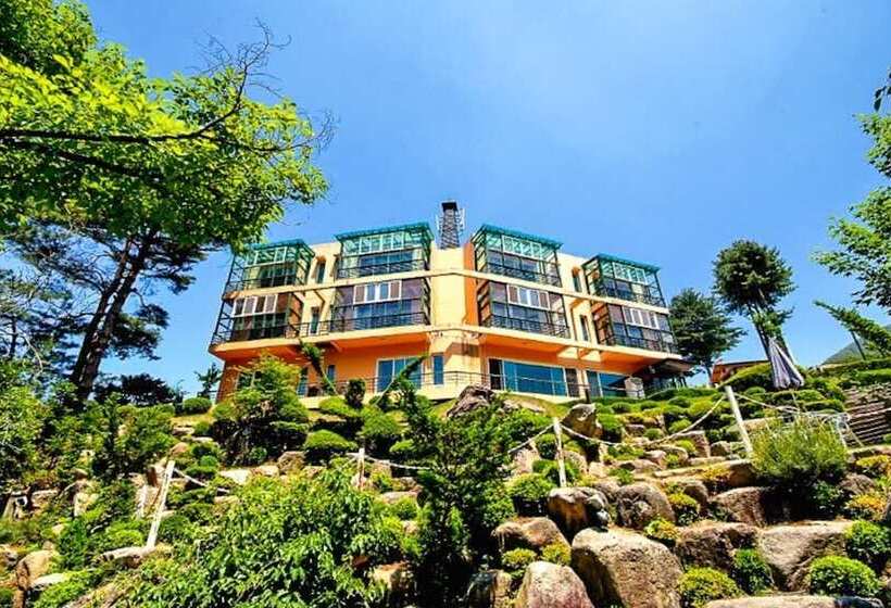 Pocheon Fine Bell Pension