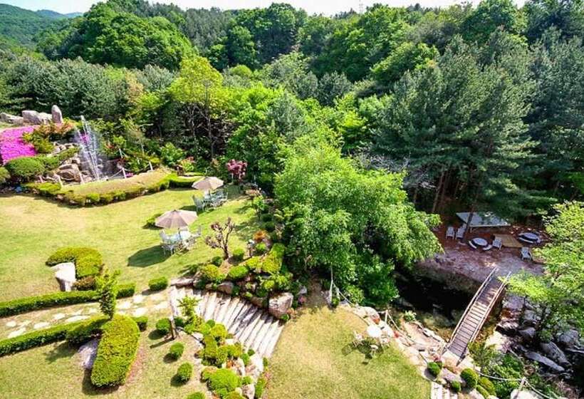 Pocheon Fine Bell Pension