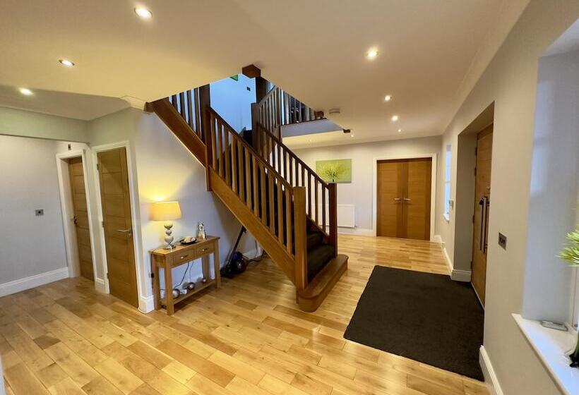 דירת נופש Le Morne  5 Bed Luxury Coastal Retreat