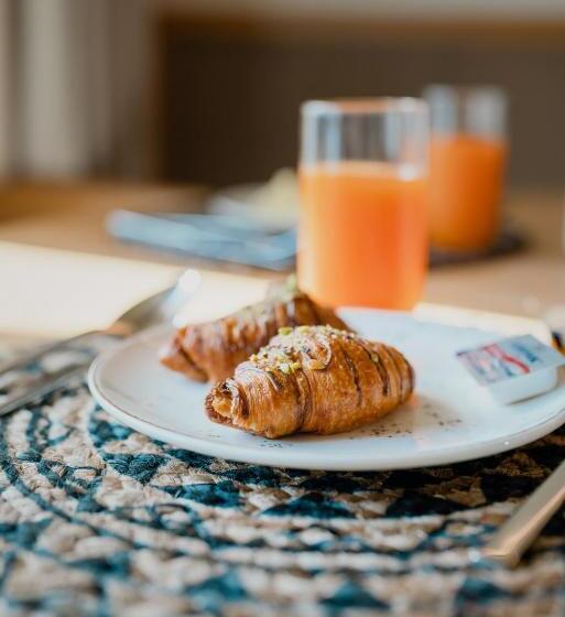 레지던스 Capital Luxury Suites