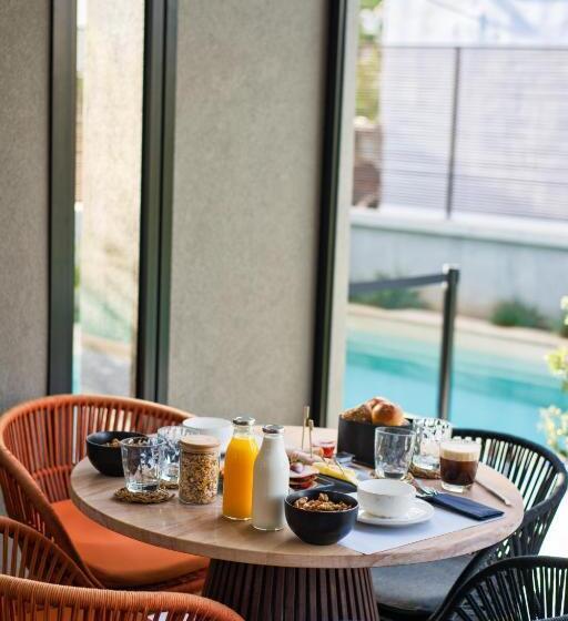 레지던스 Capital Luxury Suites