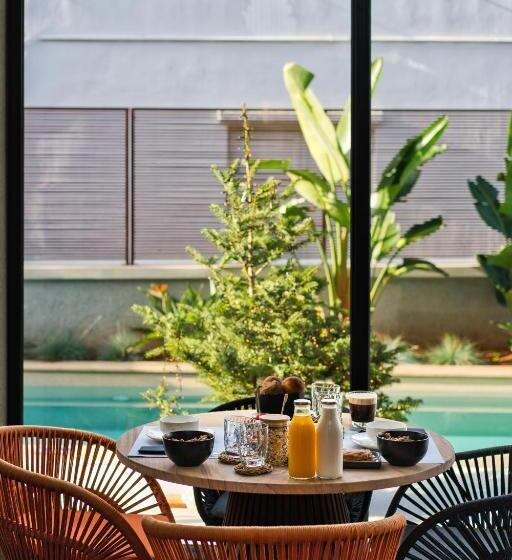 레지던스 Capital Luxury Suites