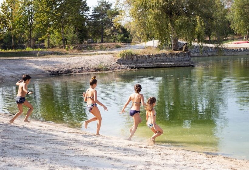 Курорт Les Etangs De La Bassee