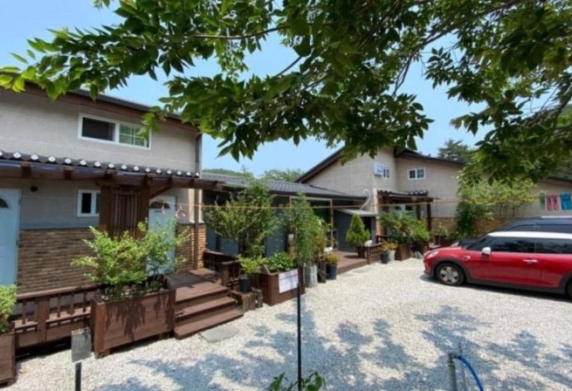 Sogeumgang Naetmulsori Pension