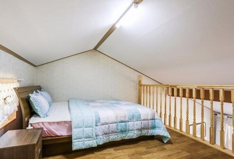 Sogeumgang Naetmulsori Pension