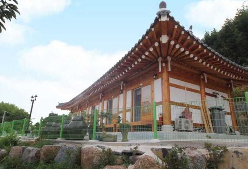 Suncheon Bay Minsok Hanok Pension