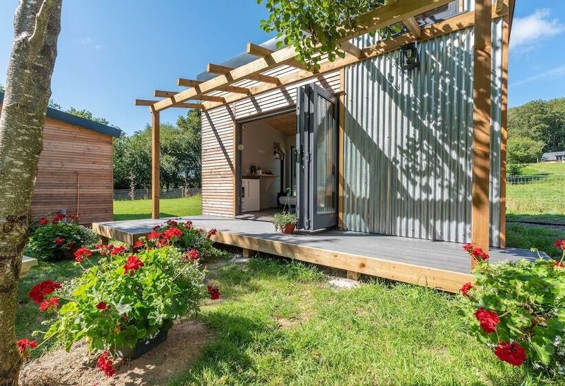 Sunset Cabins At The Oaks Woodland Retreat
