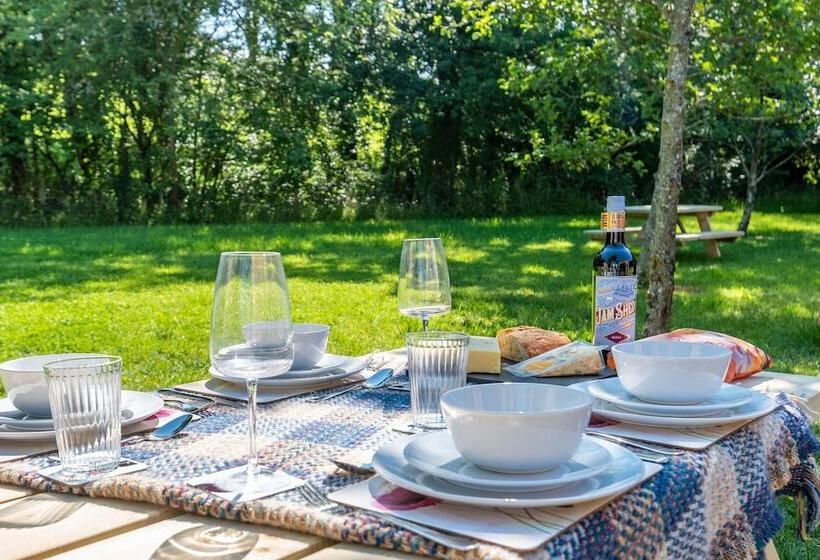 Sunset Cabins At The Oaks Woodland Retreat