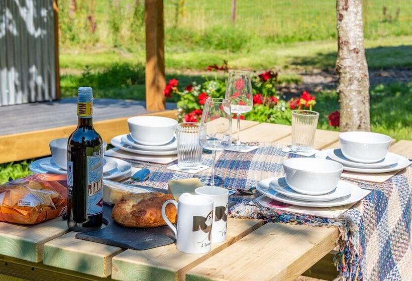 Sunset Cabins At The Oaks Woodland Retreat
