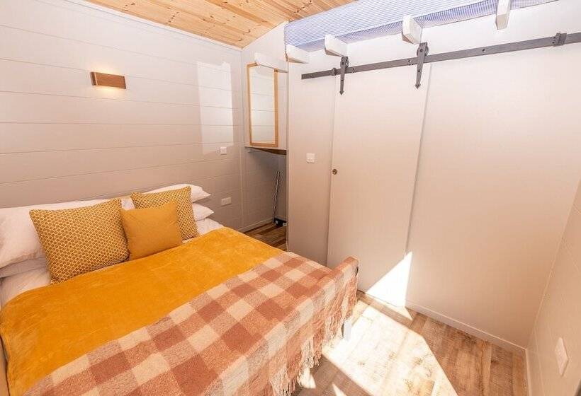 Sunset Cabins At The Oaks Woodland Retreat