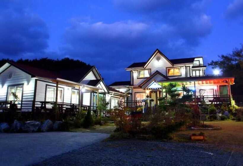 Taean Full Of Flower Scent Pension