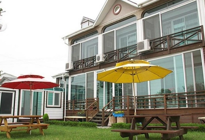 Taean Jeonyeongnoeul Pension