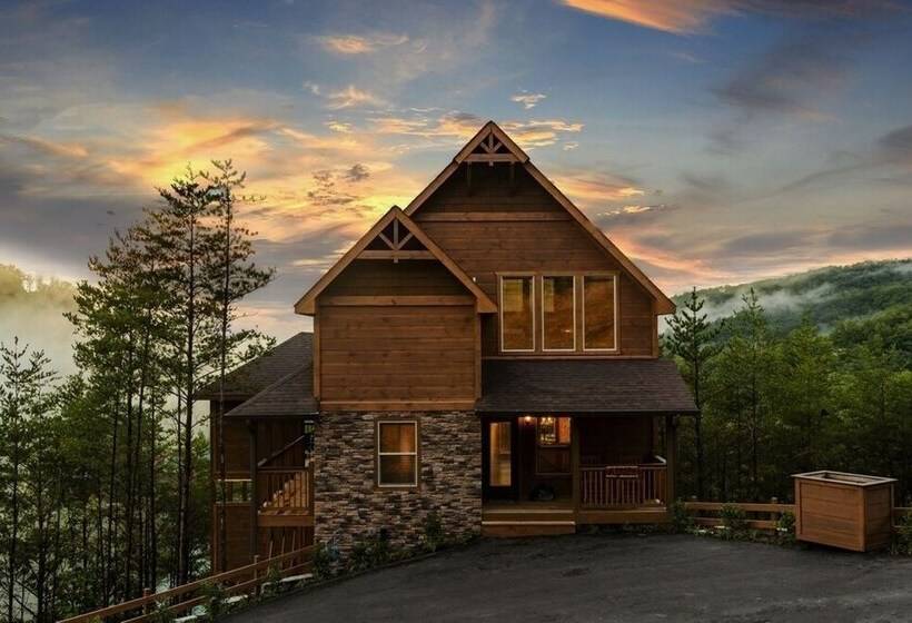 Take A Paws   3 Bedrooms, 3 Baths, Sleeps 8 1 Cabin By Redawning