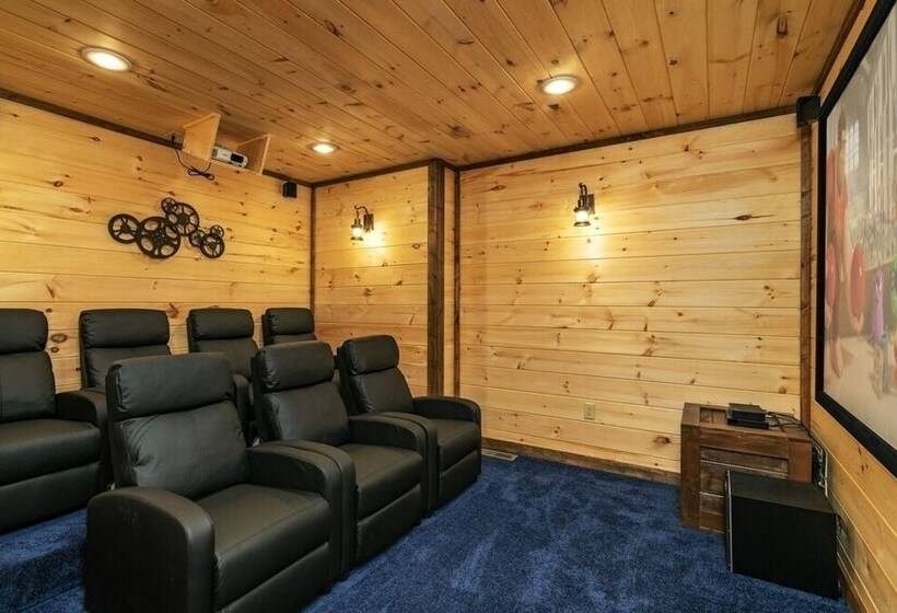 Take A Paws   3 Bedrooms, 3 Baths, Sleeps 8 1 Cabin By Redawning