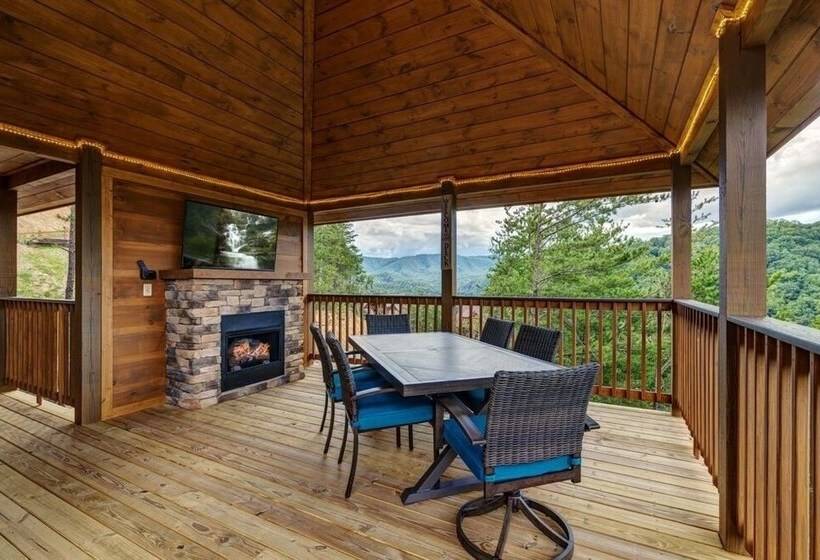 Take A Paws   3 Bedrooms, 3 Baths, Sleeps 8 1 Cabin By Redawning