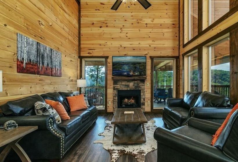 Take A Paws   3 Bedrooms, 3 Baths, Sleeps 8 1 Cabin By Redawning