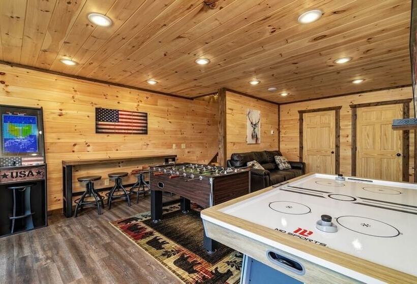 Take A Paws   3 Bedrooms, 3 Baths, Sleeps 8 1 Cabin By Redawning