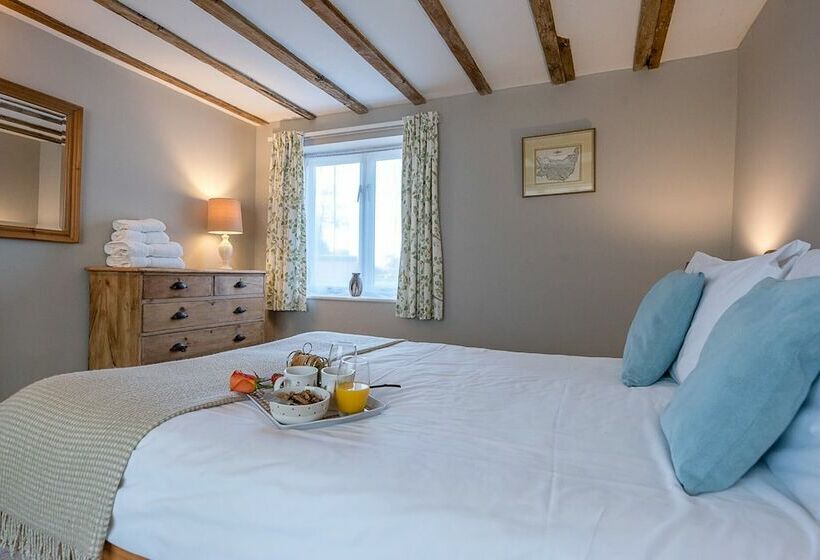 The Hayloft Boundary Farm Air Manage Suffolk