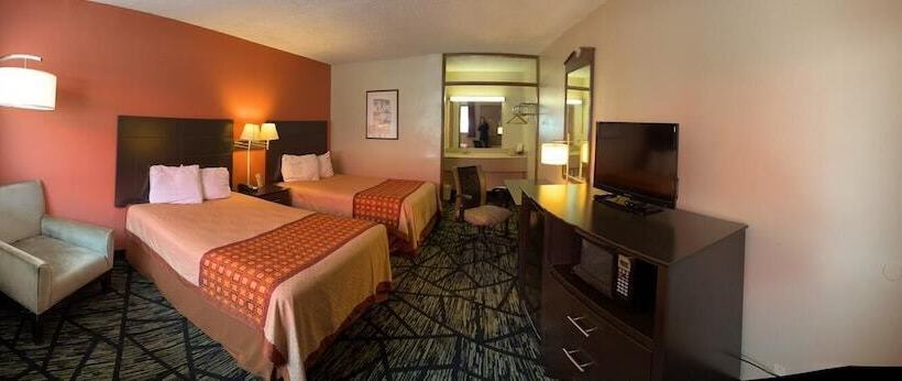 Travelerslodge Motel