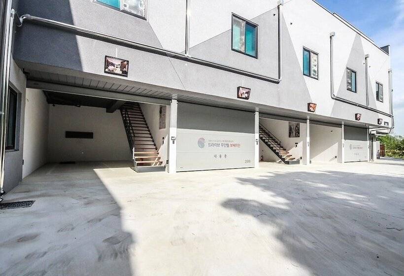 Wanju Bohemian Motel