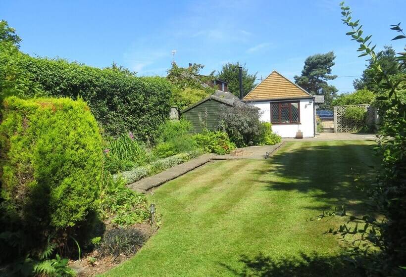 Willow Cottage