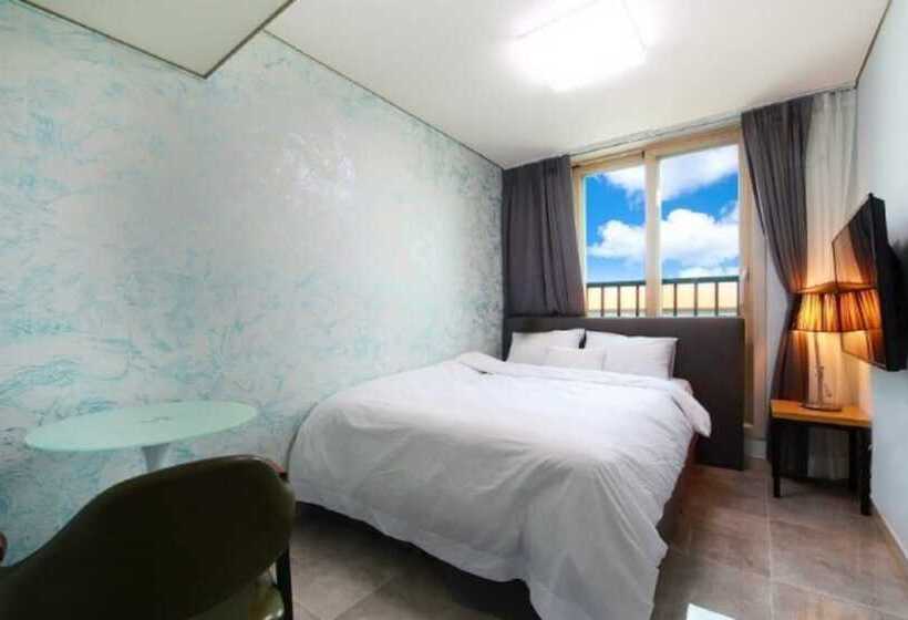 Yangyang Yangyang Pension