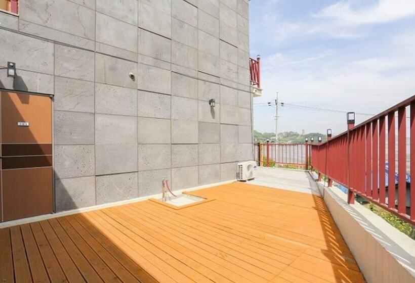 Yeonggwang Beach Central Pension