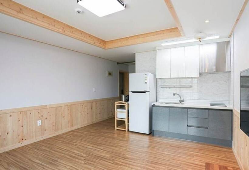 Yeonggwang Beach Central Pension