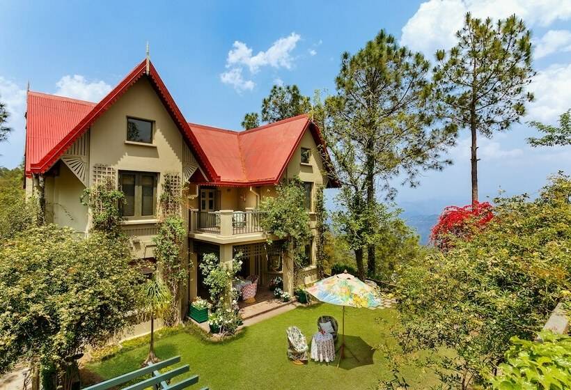 호텔 7 Pines Kasauli