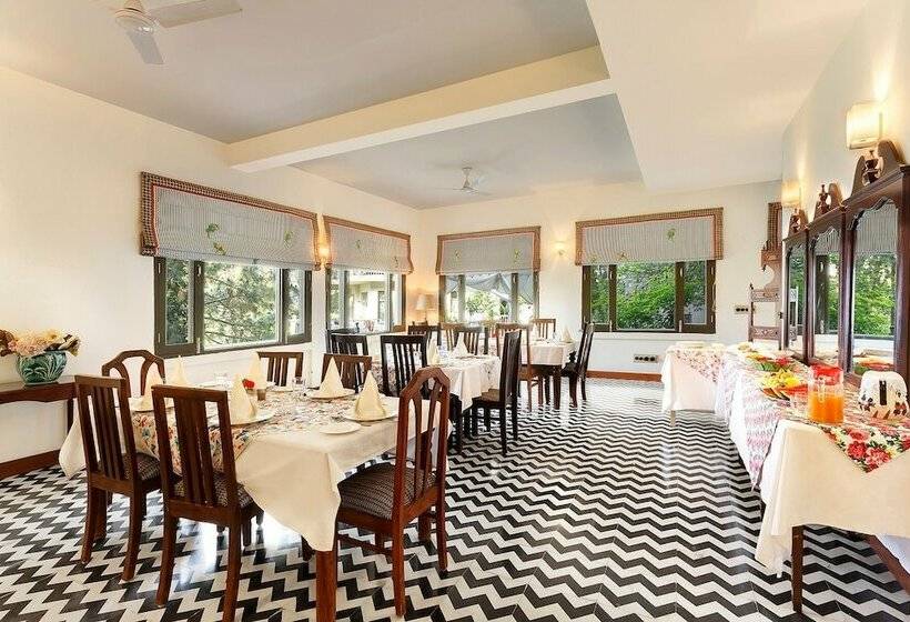 호텔 7 Pines Kasauli