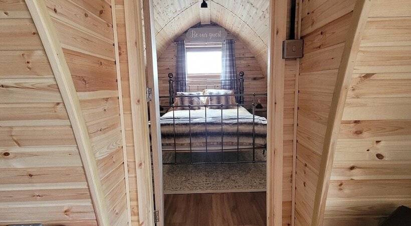 Achmeney Glamping Pod Larger Than Average Pod